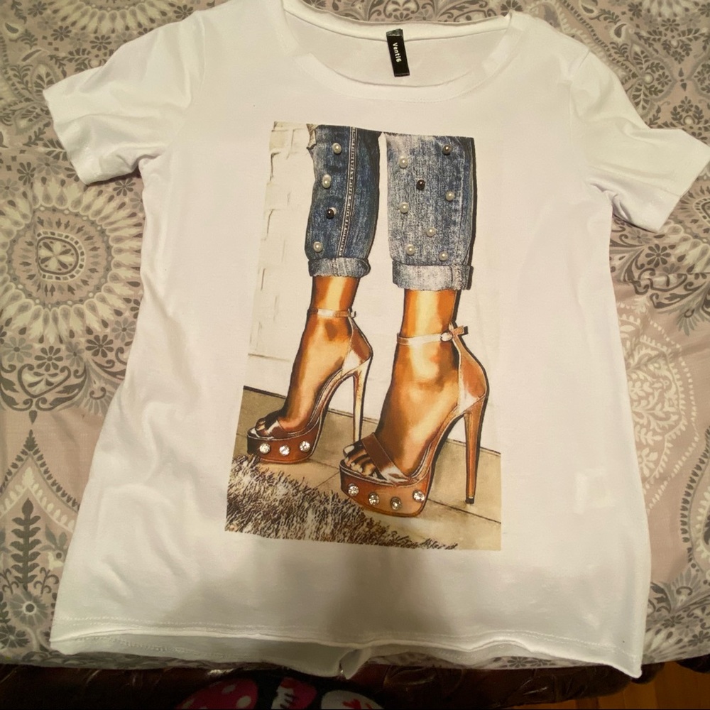 3D Pearl & Rhinestone Tee💎 - Picture 2 of 5